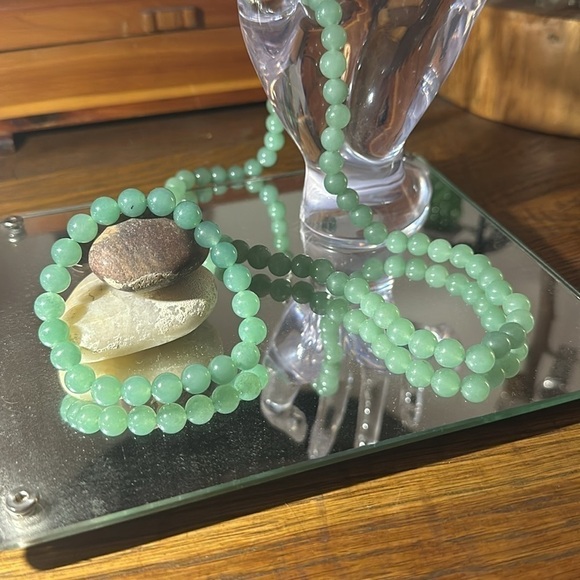 Vintage Jade Bead Necklace and Bracelet Set Silver Clasps - Picture 10 of 12